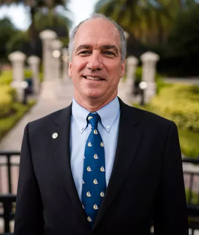 Kevin McCann Headshot